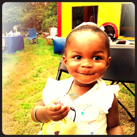 Meet your Posher, Marci’s (A’Miracle) #Mommybby# - Picture 3 of 4